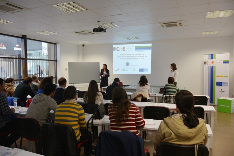 ‘Uso y abuso de las redes sociales’ nueva actividad formativa en el Centro de Excelencia de Ciudad Real