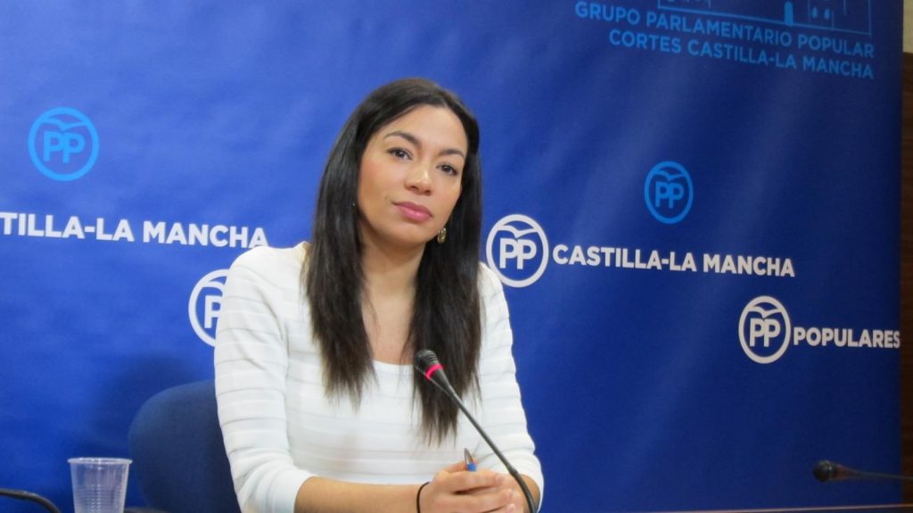 Claudia Alonso lamenta que la educación se haya convertido en otro de los grandes fracasos del Gobierno de García-Page