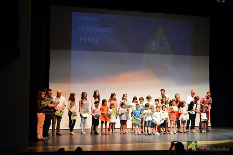 El Teatro Municipal acogió la clausura del curso 2014-2015 en Tomelloso