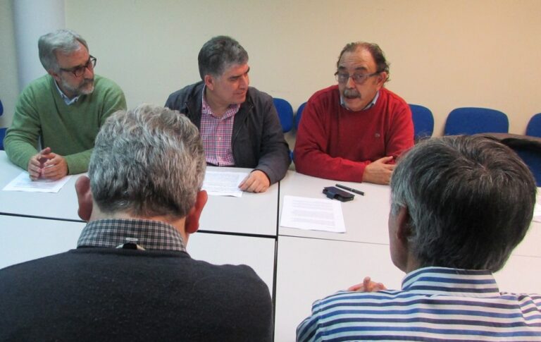 La Comisión Provincial de Educación de PP asegura que el inicio del curso en la región ha sido “caótico, mendaz y sectario”
