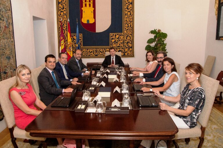 El Consejo de Gobierno de Castilla-La Mancha nombra a la Directora del Instituto de la Mujer y a los cinco delegados provinciales