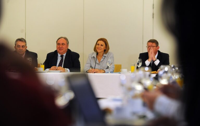 Cospedal: “La unidad de España no puede estar sujeta a negociación por el interés del secretario general del PSOE”