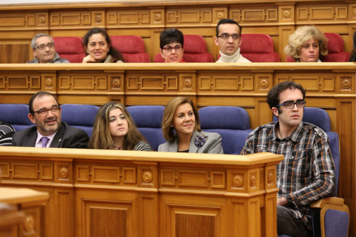 Cospedal participa en el Pleno extraordinario del Dia de la Discapacidad