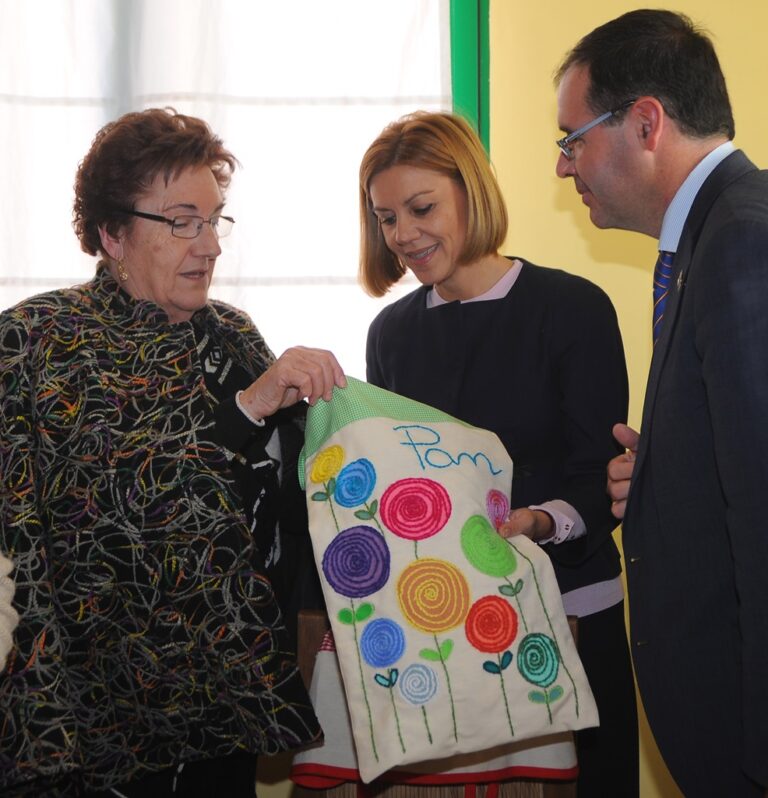 Cospedal asegura que las personas con capacidades diferentes “nos enseñan que hay muchas maneras de ser capaz”