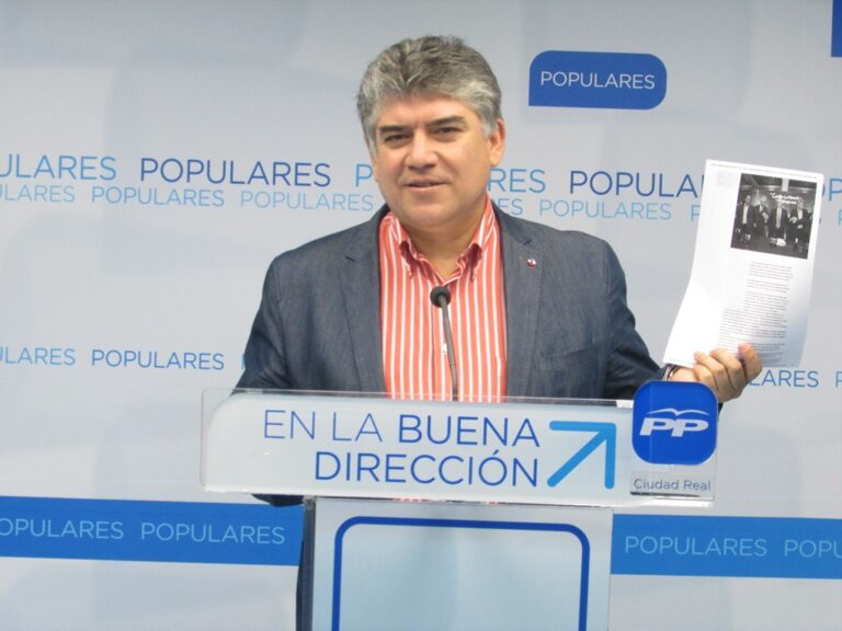 Cotillas: “Los teatrillos de los socialistas y sus fotoplanes solo generan en la región paro, ruina y problemas a los ciudadanos”