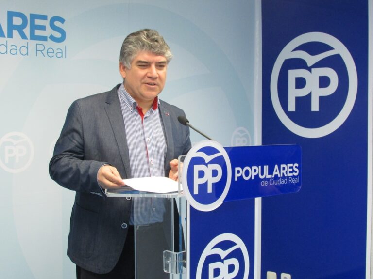 Cotillas: “El Gobierno Page-Podemos vuelve a engañar a los agricultores y a los desempleados de la región”