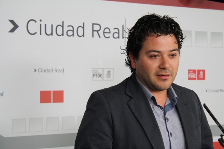 Triguero: “señora Cospedal, le pedimos que deje de estar en diferido y que actúe ante los problemas dramáticos de los castellano-manchegos”