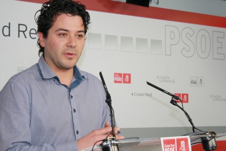 Triguero lamenta que la apuesta de Cospedal por los jóvenes desempleados sea ‘invitarles’ a que se marchen a Alemania