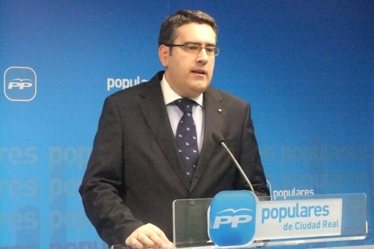 Rodríguez: “Todos los días conocemos un nuevo escándalo de la presunta trama de obras que el PSOE pagó con el dinero de todos pero no ejecutó”