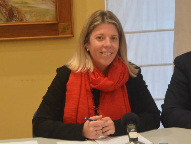 Inmaculada Jiménez: “No hemos dejado nunca de apoyar al Atlético Tomelloso”