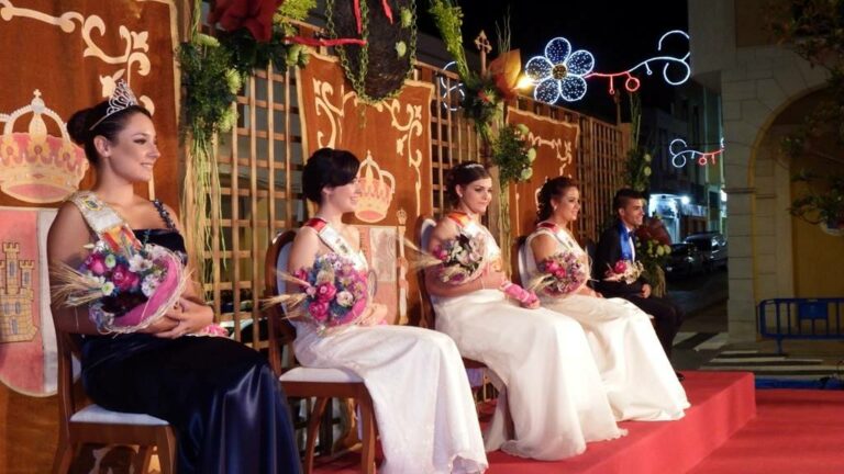 Socuéllamos vive una gran noche de pregón e imposición de bandas a Dulcineas y Quijote