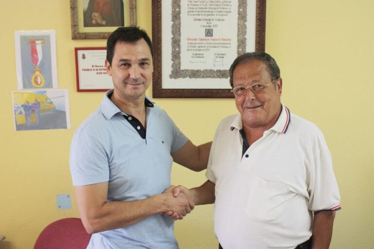 El club de la escuela de boxeo Rayfer entrega 400 euros al Banco de Alimentos de Ciudad Real