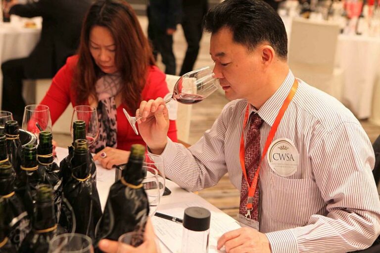 Los vinos de Vinícola de Tomelloso obtienen importantes galardones en China