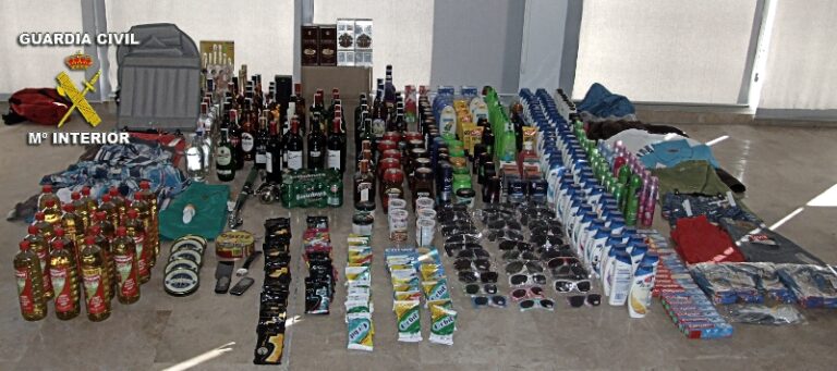 La Guardia Civil detiene a seis personas por robos en supermercados de Tomelloso y Argamasilla, entre otros