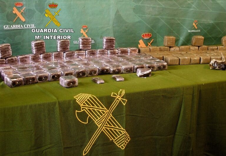 La Guardia Civil incauta más de 60 kilos de hachís en la autovía de Andalucía