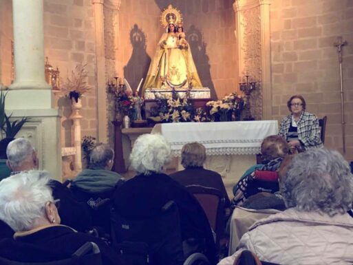 Residencial Elder da comienzo a la Romería de Tomelloso con la visita a la Virgen de las Viñas