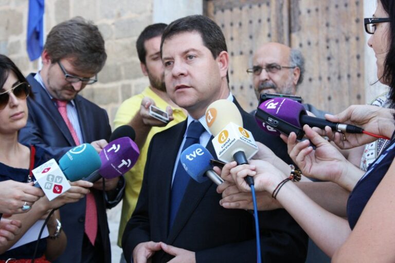 Page: ”Cospedal no explica lo de los 200.000 euros pero quiere dar un pucherazo electoral”
