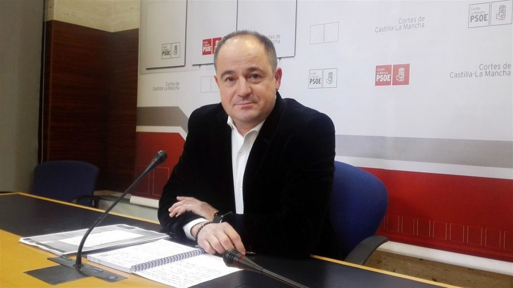 PSOE afirma que 2016 “ha acabado con menos listas de espera, más profesionales trabajando y mejores servicios”