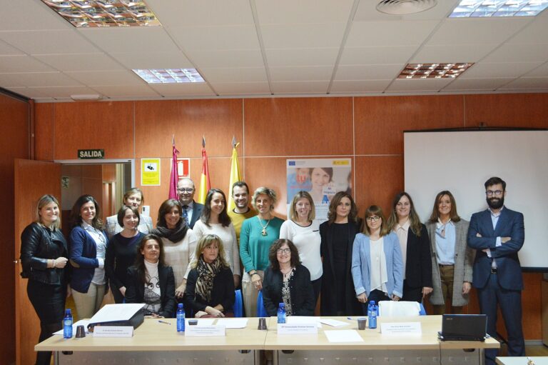 18 mujeres finalizan el programa “Emprende en positivo” en la Asociación de Empresarios de la Comarca de Tomelloso