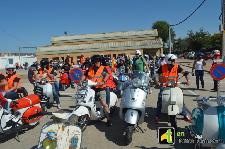 Más de 200 participantes en el I Encuentro de Vespas y Lambrettas de Tomelloso