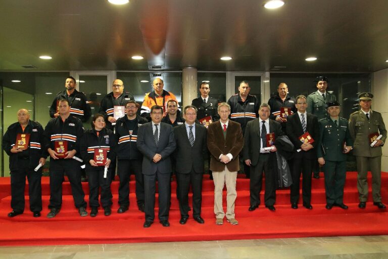 El Gobierno regional redoblará con más formación y medios materiales su apoyo a los voluntarios de Protección Civil