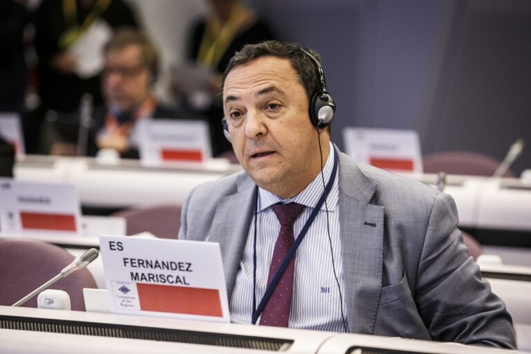 Castilla-La Mancha solicita a Bruselas que las zonas despobladas de la región gocen de complementos económicos específicos de ayuda