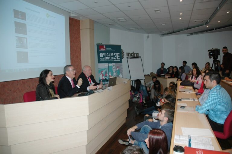 Globalcaja HXXII, UCLM y Mundo Emprendedor lanzan un innovador programa de emprendimiento on-line