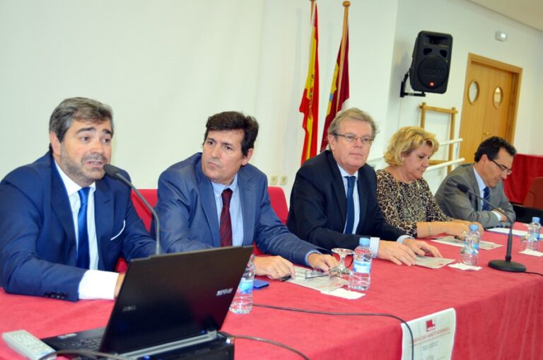 Especialistas en Cervantes ponen en común en la UCLM la conexión histórica y literaria del autor con su época