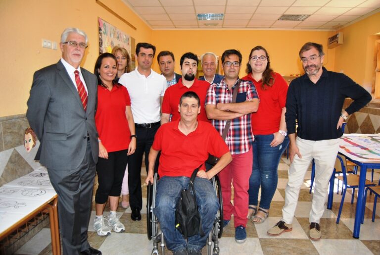 Globalcaja colabora con la ludoteca en la Feria de Albacete por la que han pasado 300 niños