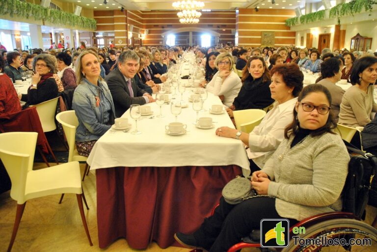 Más de 600 mujeres homenajean en Tomelloso a las madres de personas con discapacidad