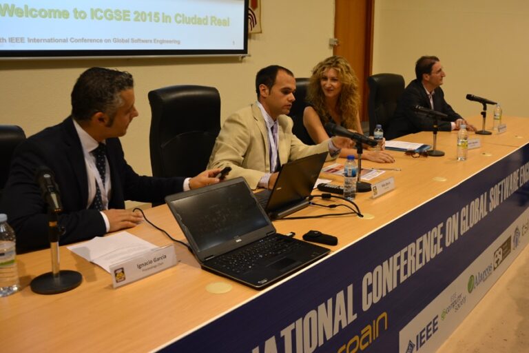 La UCLM acoge la cumbre más importante del mundo en desarrollo global del software