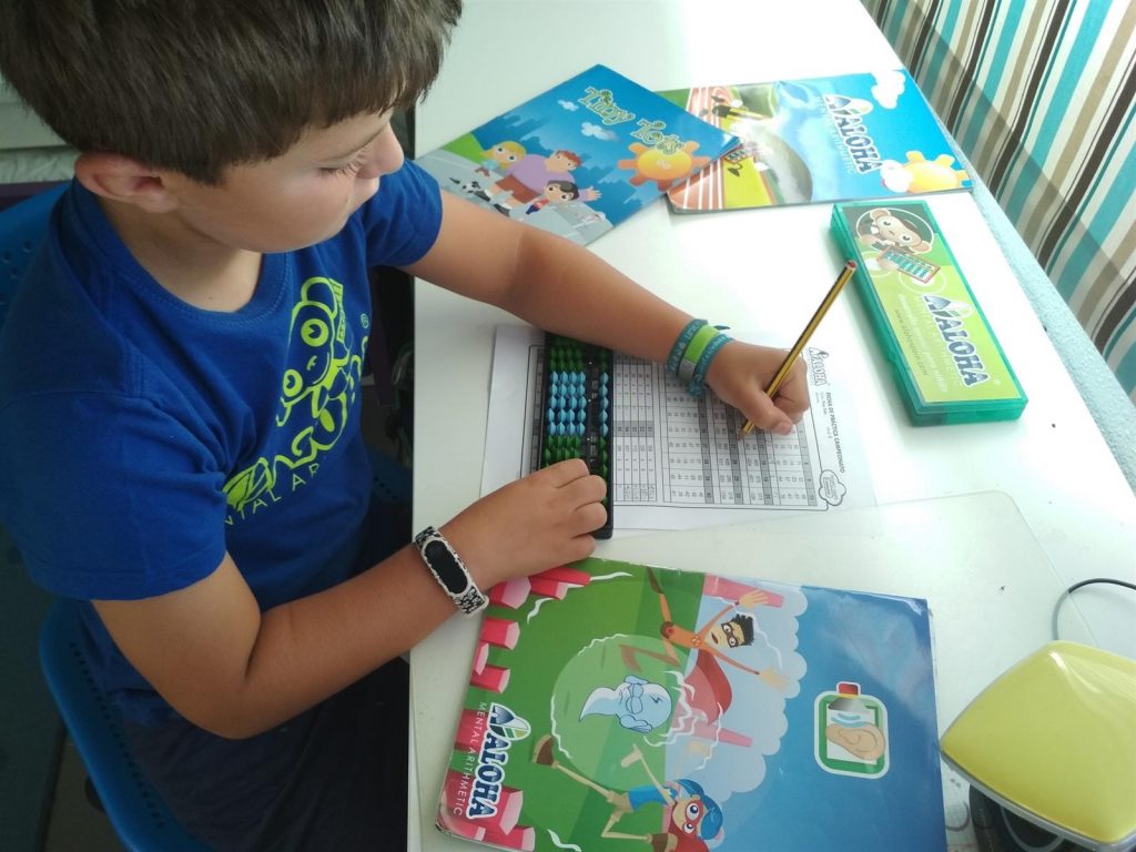 Un toledano de 8 años, único español en el concurso de cálculo Aloha Mental Arithmetic de Malasia