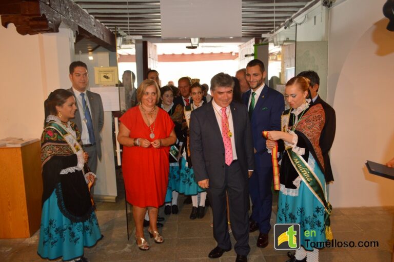 Inaugurada la Exposición de Productos de Tomelloso  con la participación de 16 empresas agroalimentarias