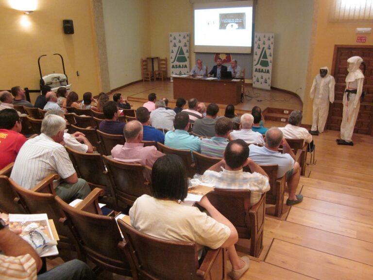 ASAJA Ciudad Real apuesta por la prevención de riesgos laborales en el sector agrario