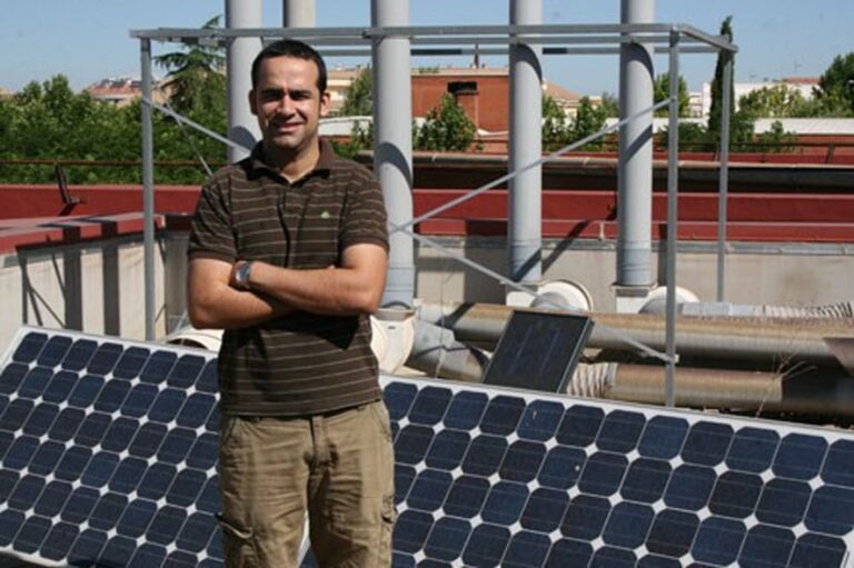 La Sociedad Internacional de Electroquímica premia el trabajo del joven doctor de la UCLM Javier Llanos