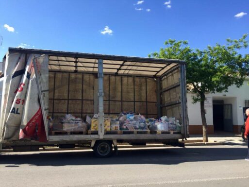 Allianz Jiménez Valentín recoge 4,3 toneladas de alimentos para Cáritas Tomelloso
