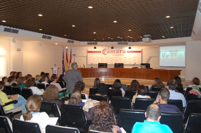 Se acerca el cierre de inscripciones para los cursos de Reforma Fiscal y Community Management