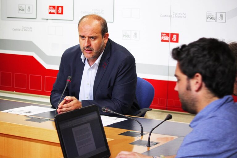 El PSOE dice que la situación económica “no es tan buena” y que los presupuestos “traerán más recortes”