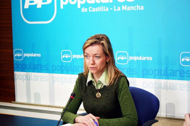 El PP valora los 17 meses de reducción del paro frente a los 47 de incremento del PSOE