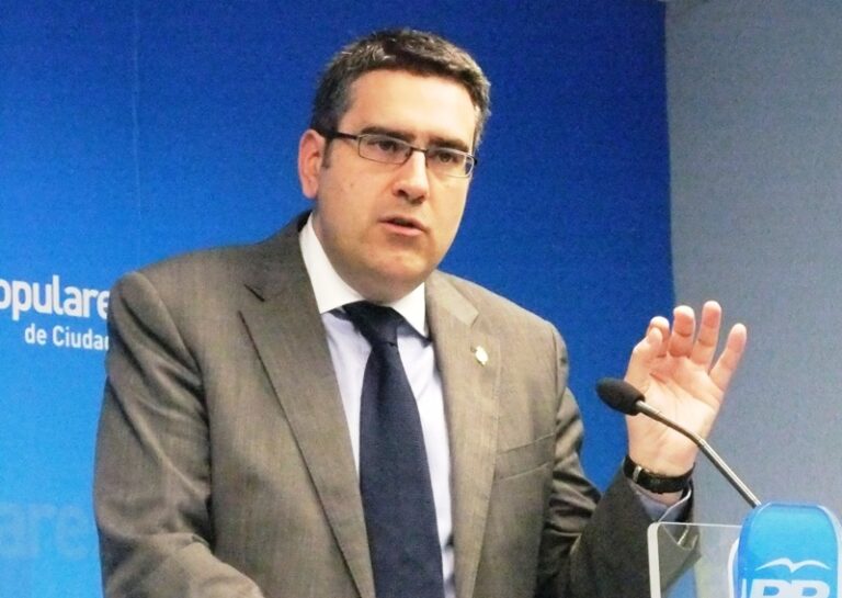 Rodríguez: “Lo que verdaderamente le molesta al PSOE es que acabará con el clientelismo, con el enchufismo y con el derroche”