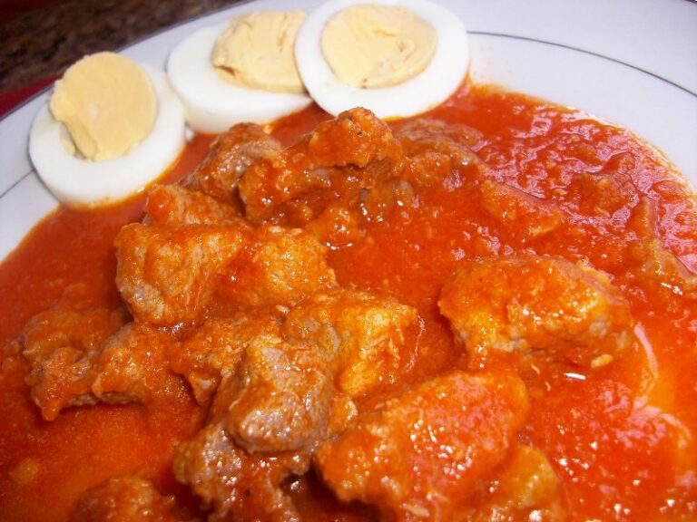 Magro de cerdo con tomate