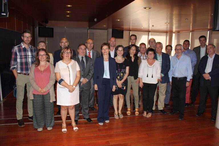La Mesa de Coordinación para la Ayuda a las Personas Refugiadas se constituye por la Administración regional, entidades sociales y la Federación de Municipios