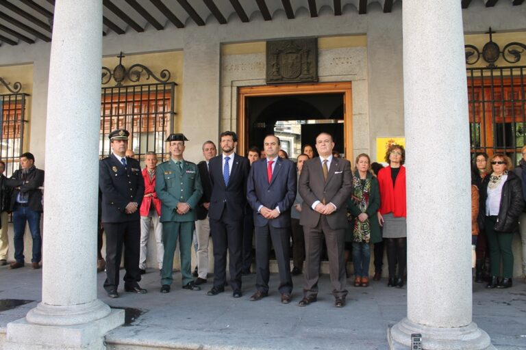 La Delegación del Gobierno en Castilla-La Mancha guarda un minuto de silencio