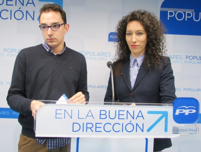 NN.GG. pide a los jóvenes universitarios que “no se dejen engañar” y defiende el Real Decreto 3+2