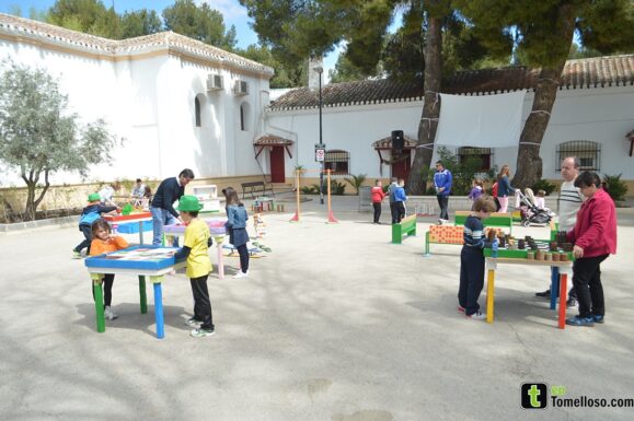 Mondema Artesanos lleva sus juegos tradicionales a la Romería de Tomelloso