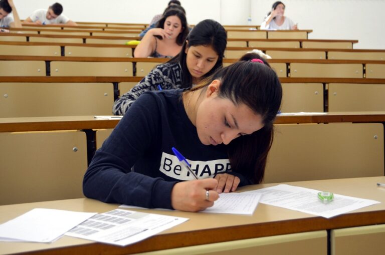 El 77,40% de los alumnos aprueba la PAEG de septiembre en el distrito universitario de Castilla-La Mancha