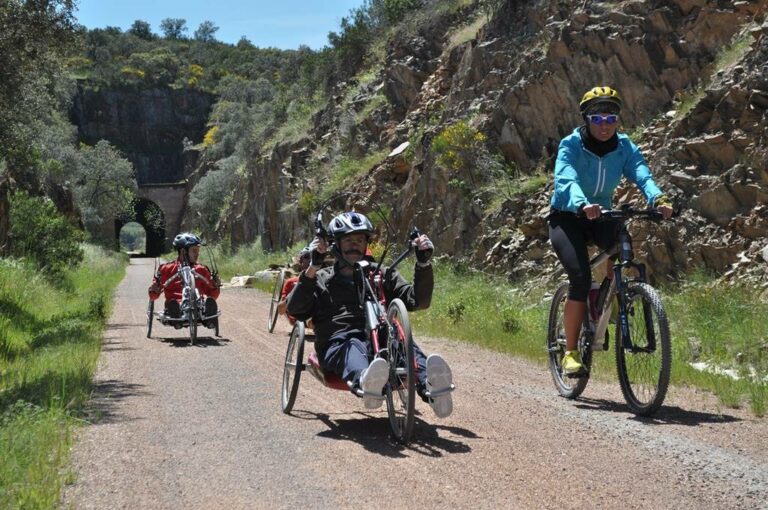 La Fundación del Hospital Nacional de Parapléjicos, causa social de Ecovidrio en la Vuelta ciclista a España