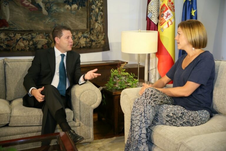 Page pide a Cospedal su “colaboración expresa” para Elcogas
