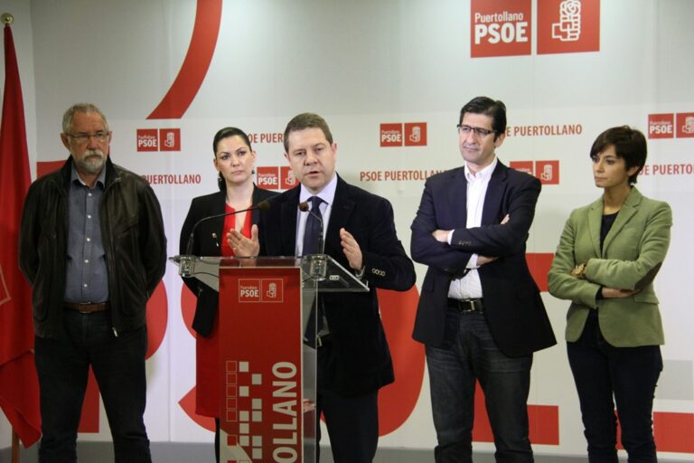 Page manifiesta en Puertoillano su compromiso “como candidato y luego como Presidente” para que no se pueda cerrar Elcogás”