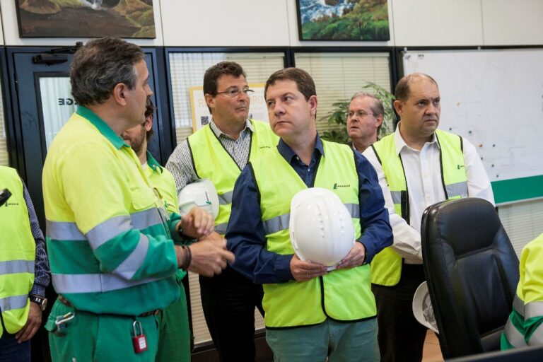 Page hara, si gana las eleccciones, una Ley del Sector Industrial para promover ayudas al empleo
